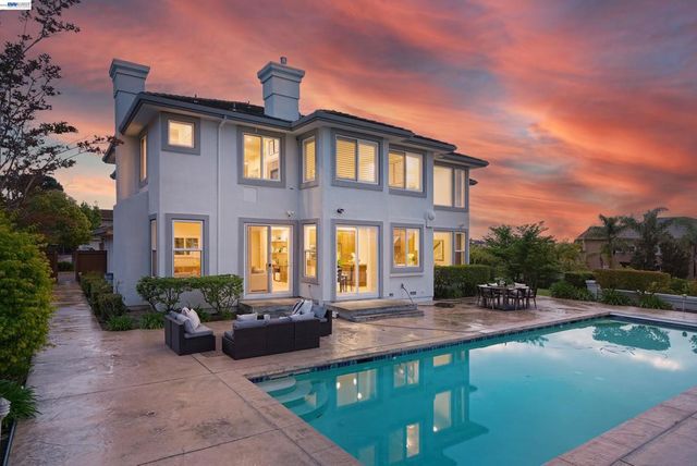 47652 Avalon Heights Ter, Fremont, CA 94539