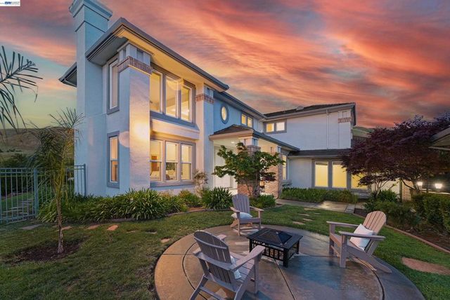 47652 Avalon Heights Ter, Fremont, CA 94539