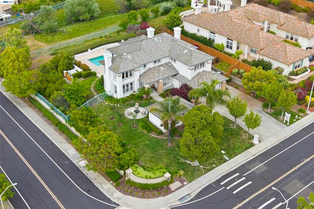 47652 Avalon Heights Ter, Fremont, CA 94539