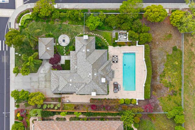 47652 Avalon Heights Ter, Fremont, CA 94539