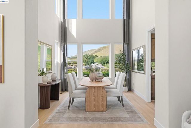 47652 Avalon Heights Ter, Fremont, CA 94539