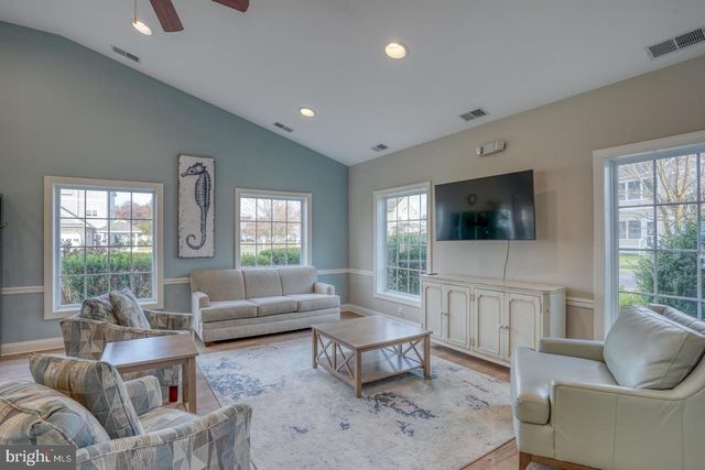 6 CLEARVIEW DR, Milford, DE 19963