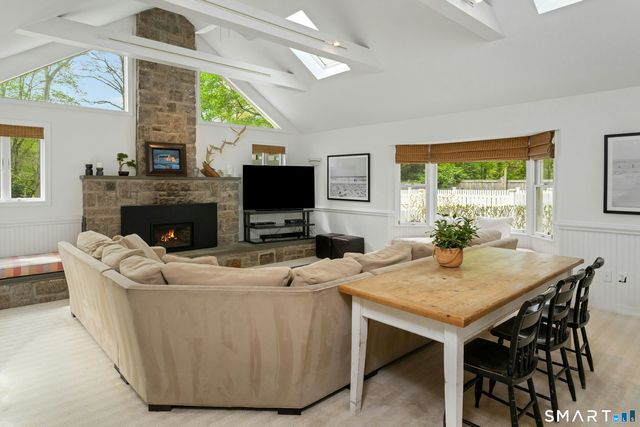 58 Knollwood Lane, Darien, CT 06820