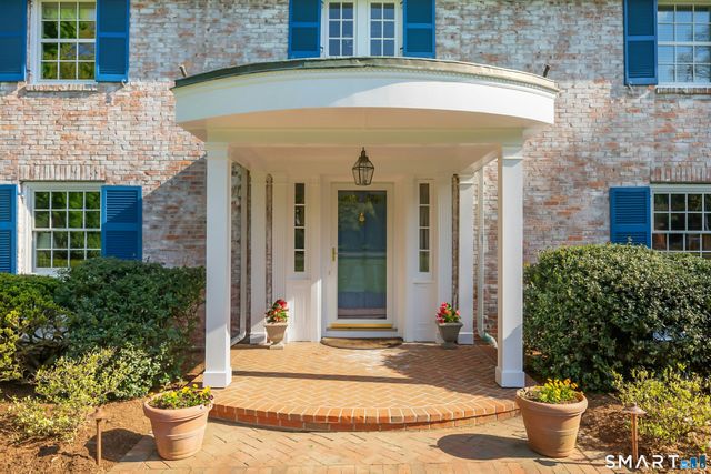58 Knollwood Lane, Darien, CT 06820