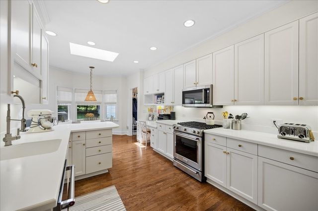 420 Brier Street, Kenilworth, IL 60043