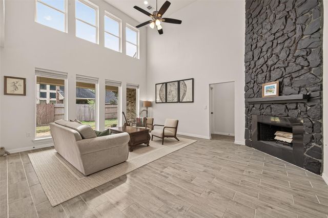 4423 Parkwater Cove Court SE, Sugar Land, TX 77479