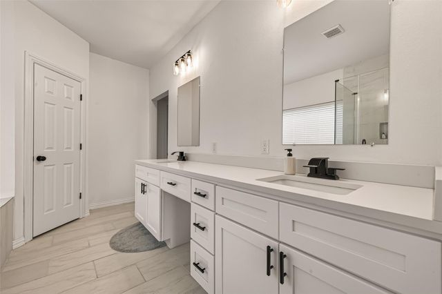 4423 Parkwater Cove Court SE, Sugar Land, TX 77479