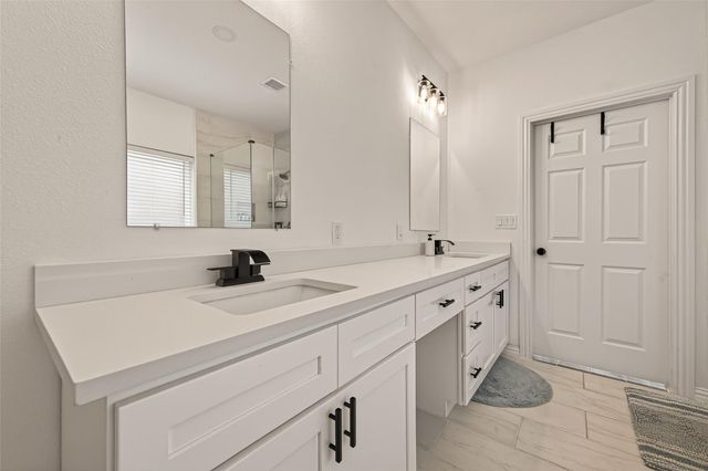 4423 Parkwater Cove Court SE, Sugar Land, TX 77479