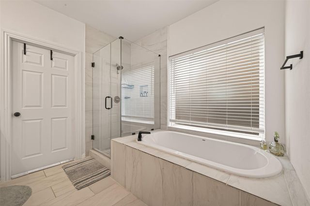 4423 Parkwater Cove Court SE, Sugar Land, TX 77479