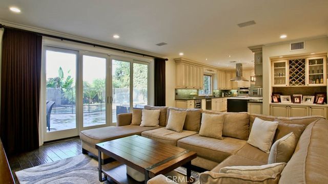 4461 Stern Avenue, Sherman Oaks, CA 91423