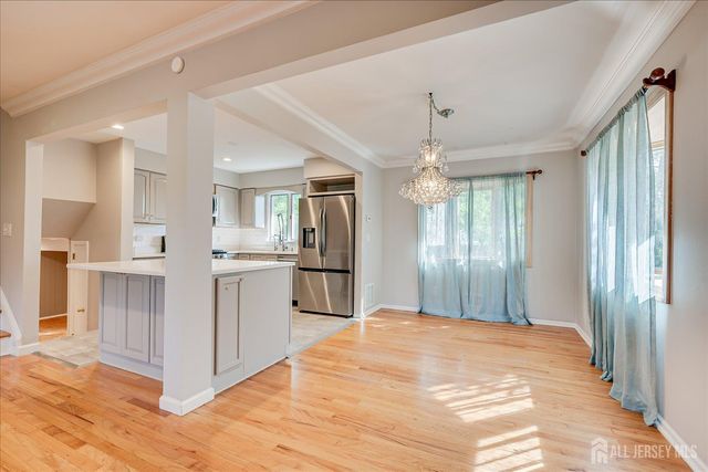 4 Augusta Court, Edison, NJ 08820
