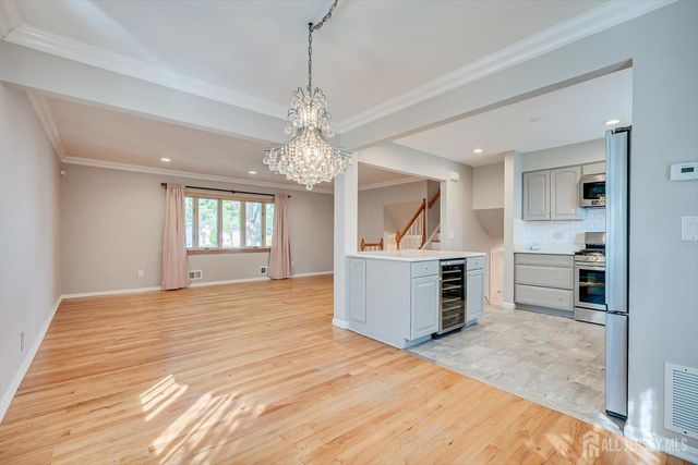 4 Augusta Court, Edison, NJ 08820