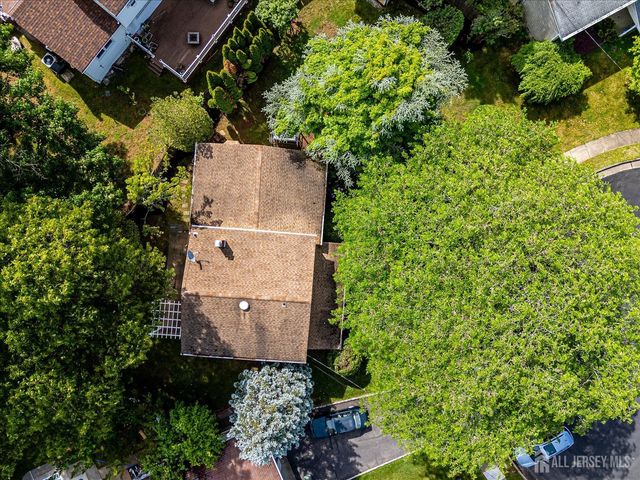 4 Augusta Court, Edison, NJ 08820