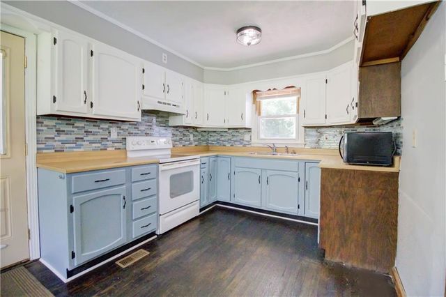 3854 Davis Street, Suwanee, GA 30024