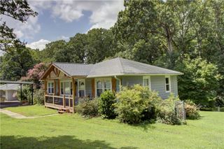 3854 Davis Street, Suwanee, GA 30024