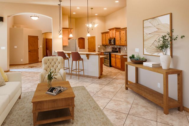 1301 Valle Lane NW, Albuquerque, NM 87107