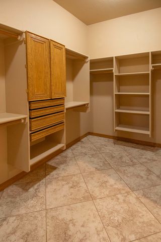 1301 Valle Lane NW, Albuquerque, NM 87107