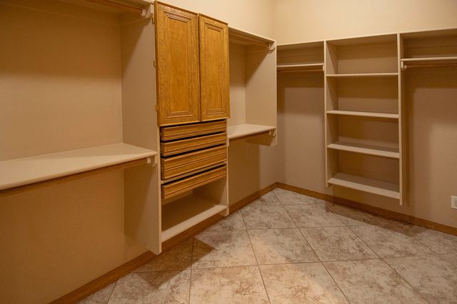 1301 Valle Lane NW, Albuquerque, NM 87107