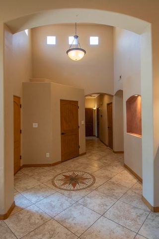 1301 Valle Lane NW, Albuquerque, NM 87107