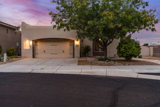 1301 Valle Lane NW, Albuquerque, NM 87107