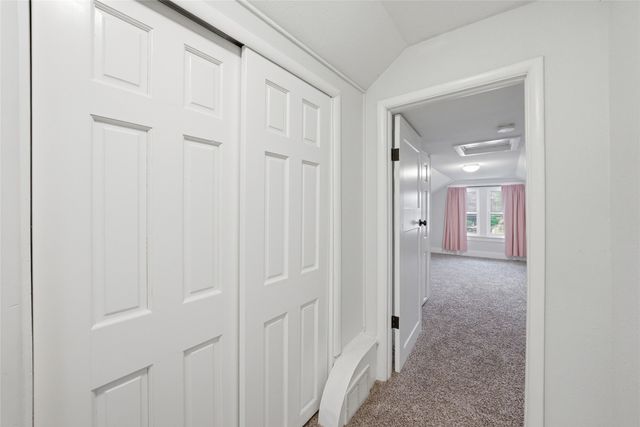 1716 E 14th Street, Des Moines, IA 50316