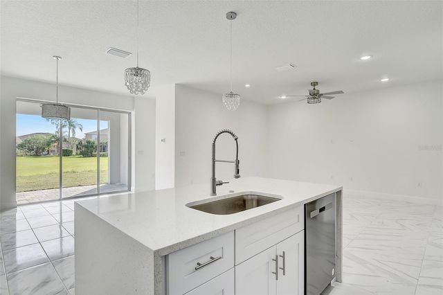 3889 WALKER ROAD, Apopka, FL 32703