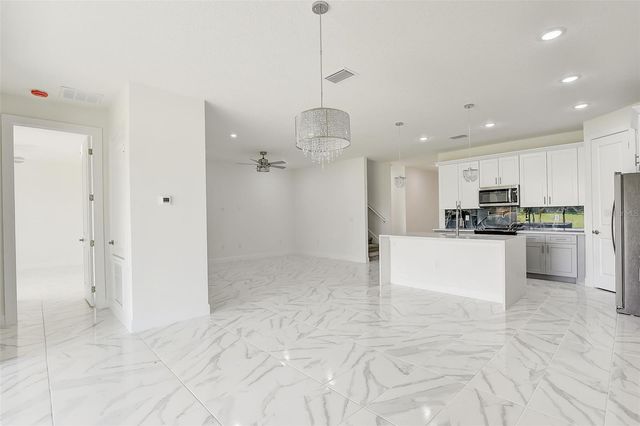 3889 WALKER ROAD, Apopka, FL 32703