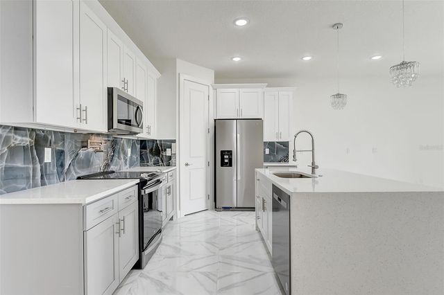 3889 WALKER ROAD, Apopka, FL 32703