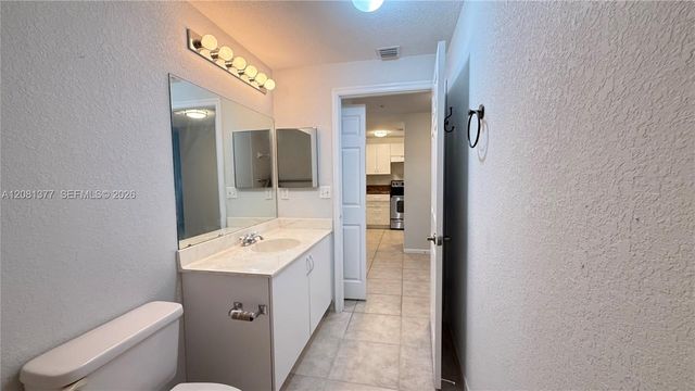 3452 Cypress Trail 203, West Palm Beach, FL 33417