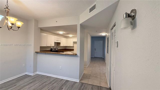 3452 Cypress Trail 203, West Palm Beach, FL 33417