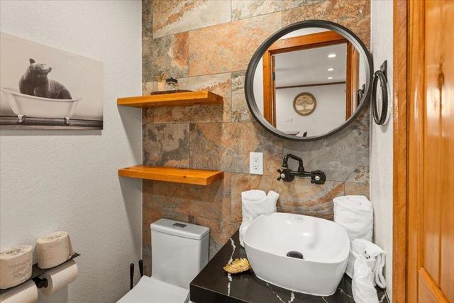 1118 Elmwood Place, Big Bear, CA 92314