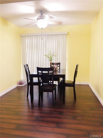 18526 Mayall I, Northridge, CA 91324
