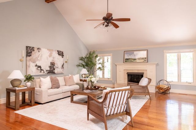5115 S Castlewood Drive, Springfield, MO 65804