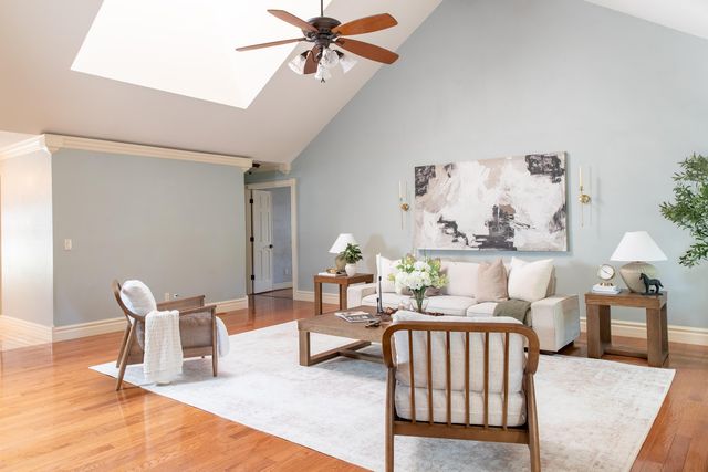 5115 S Castlewood Drive, Springfield, MO 65804