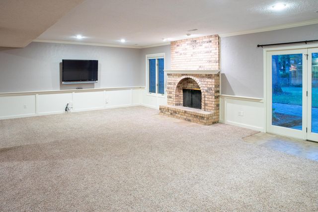 5115 S Castlewood Drive, Springfield, MO 65804