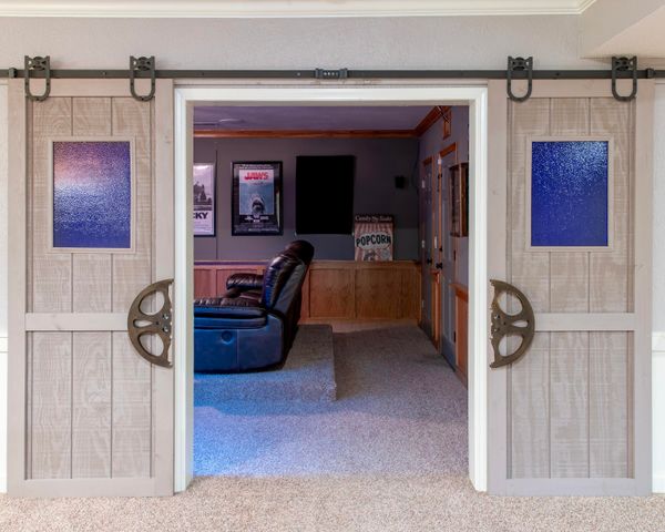 5115 S Castlewood Drive, Springfield, MO 65804