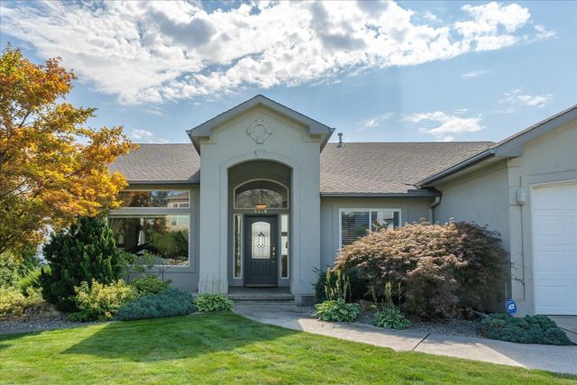 8816 E Woodland Park Dr, Spokane, WA 99217