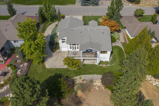 8816 E Woodland Park Dr, Spokane, WA 99217