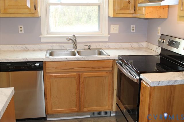 13909 Sagebrook Rd, Midlothian, VA 23112