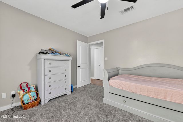 2500 Tearose Lane, Moss Point, MS 39562