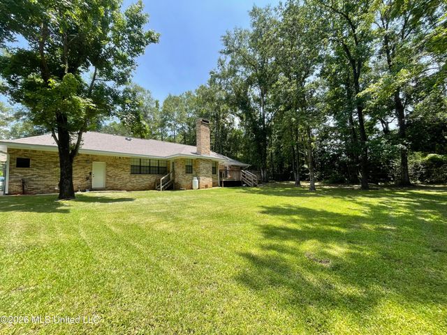 2500 Tearose Lane, Moss Point, MS 39562