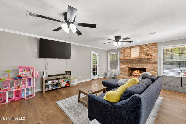 2500 Tearose Lane, Moss Point, MS 39562