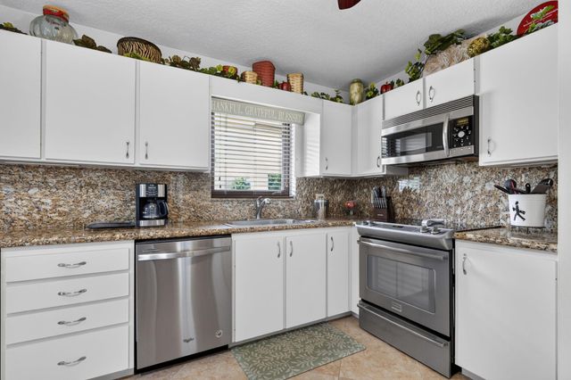3648 Freshwater Drive, Jupiter, FL 33477