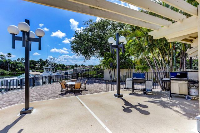 3648 Freshwater Drive, Jupiter, FL 33477