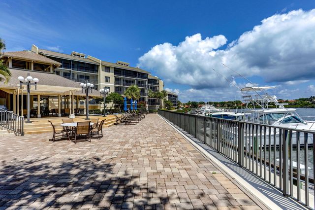3648 Freshwater Drive, Jupiter, FL 33477