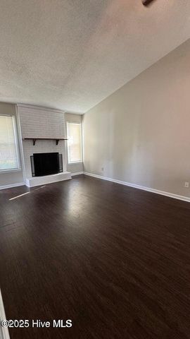 105 Garden Place, Jacksonville, NC 28546