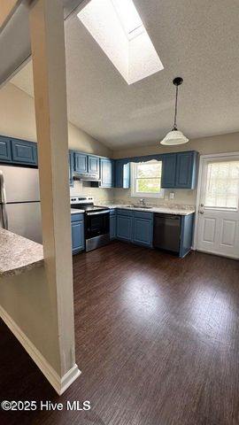 105 Garden Place, Jacksonville, NC 28546