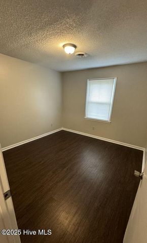 105 Garden Place, Jacksonville, NC 28546