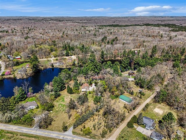 602 Fruitvale Road, Montague, MI 49437
