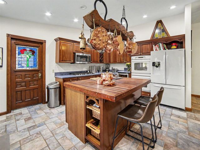 602 Fruitvale Road, Montague, MI 49437